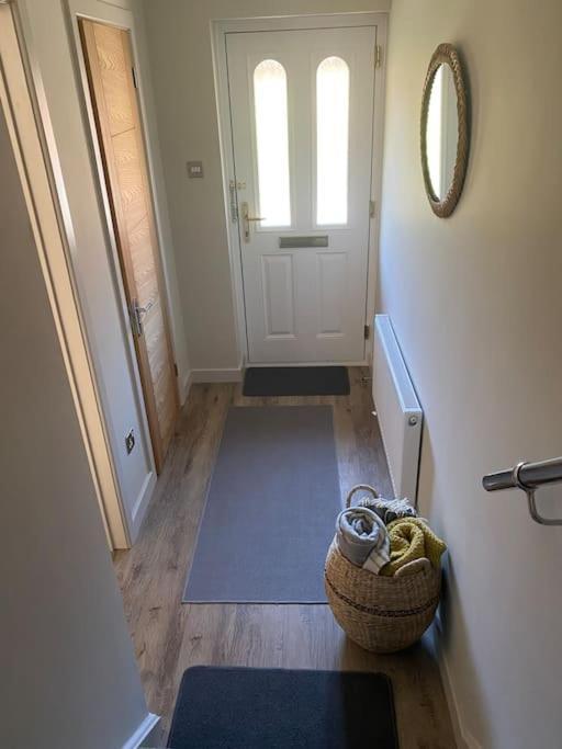Beautiful 3 Bed Home In The Heart Of New Forest Hordle Exteriör bild
